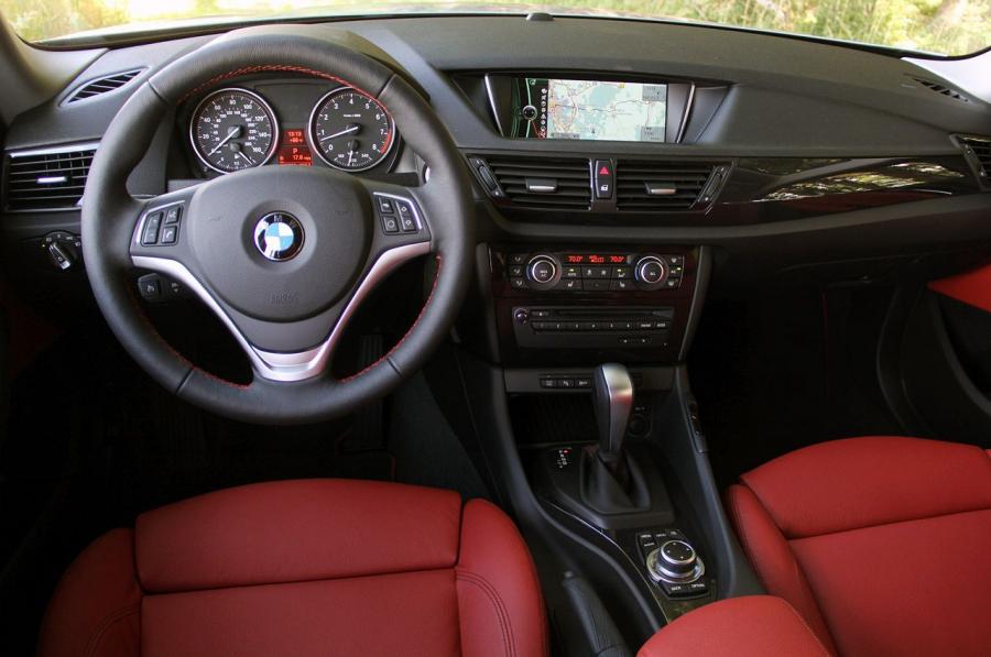  BMW X1 2013 года  (фото 31 из 177)